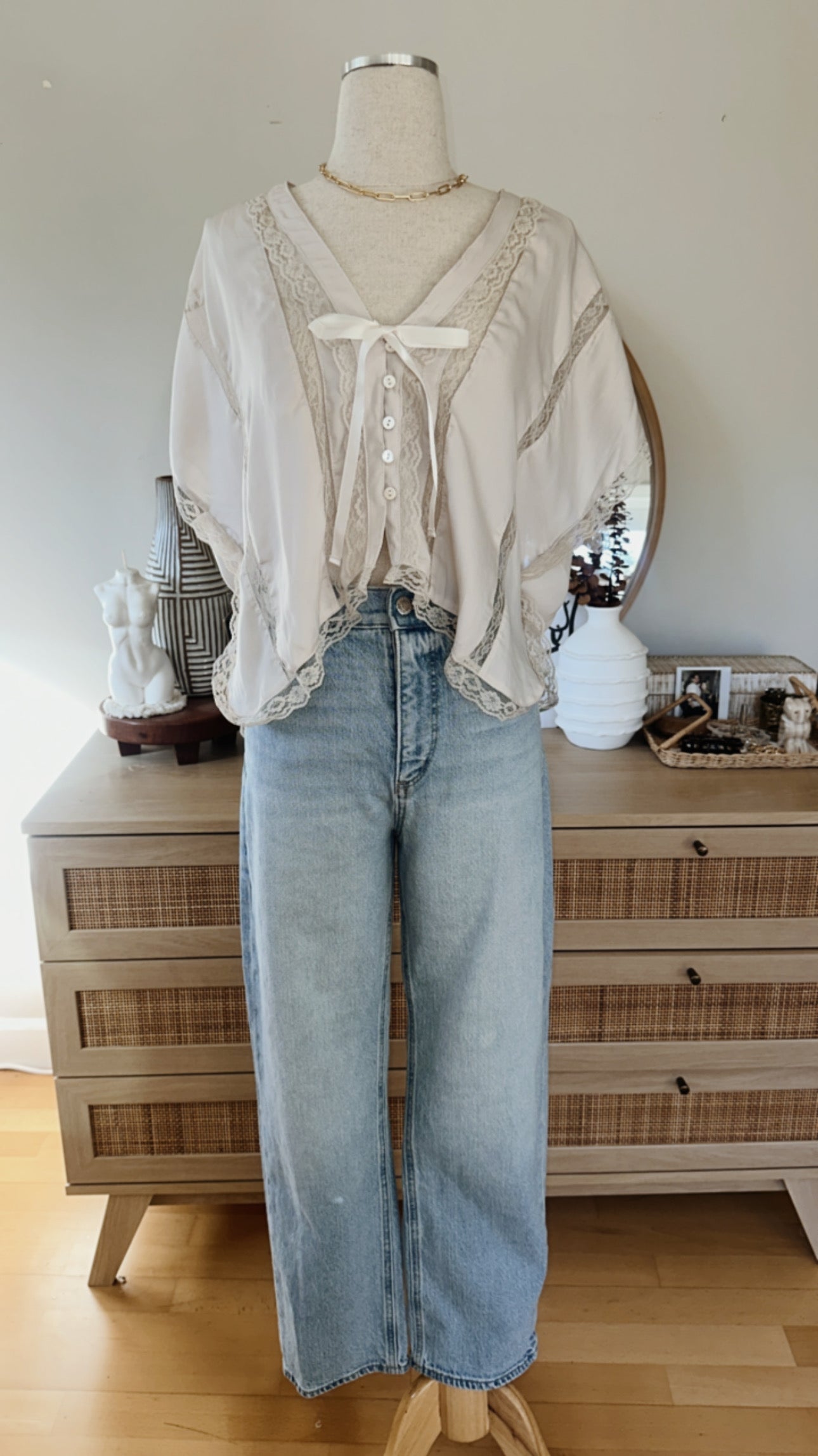 Dreamy & Lace Top - ivory