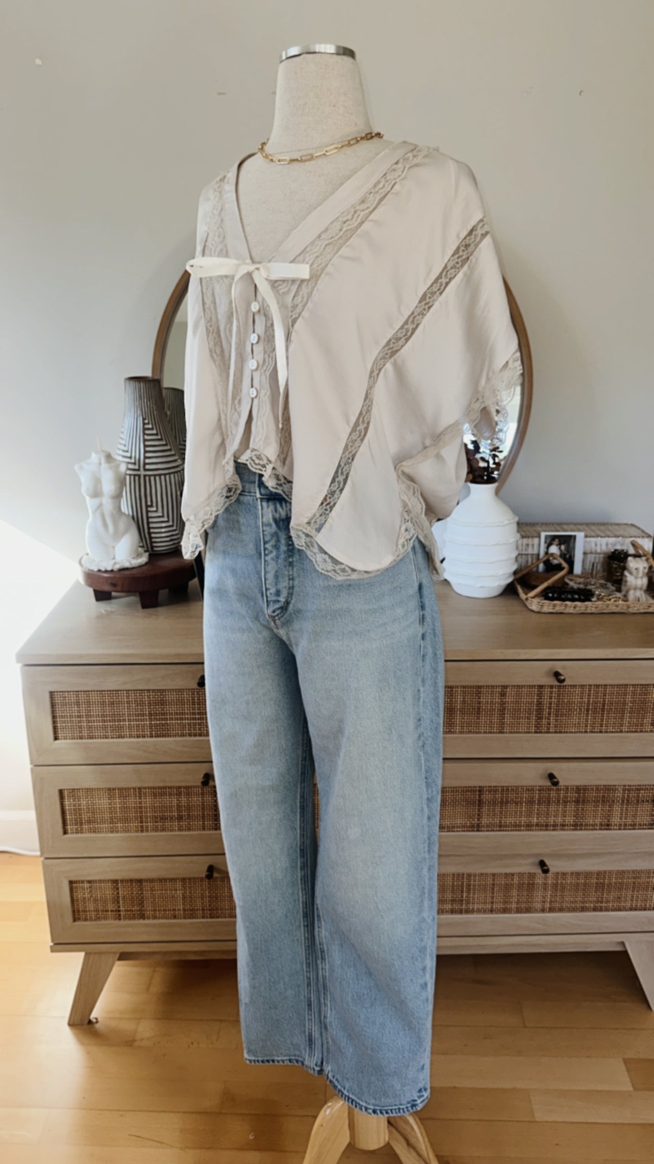 Dreamy & Lace Top - ivory